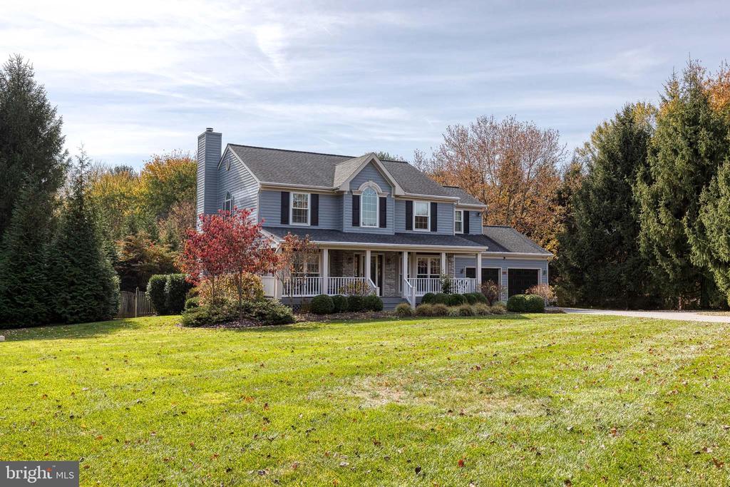 10 DORSET HILL COURT