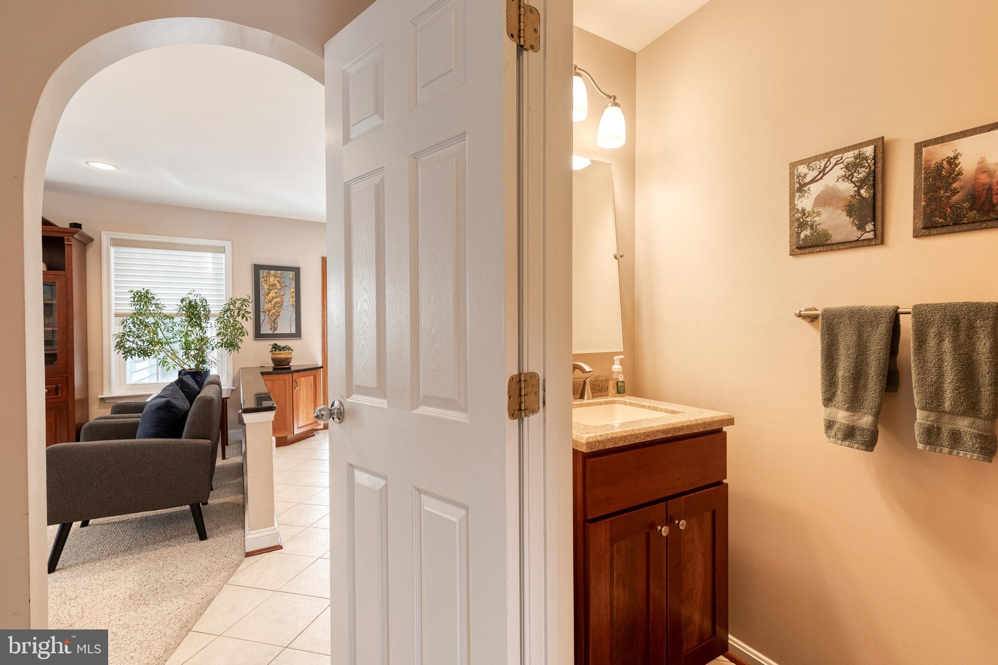 10 DORSET HILL COURT