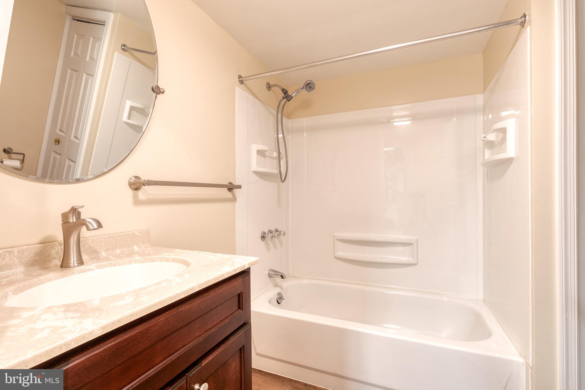 10 DORSET HILL COURT