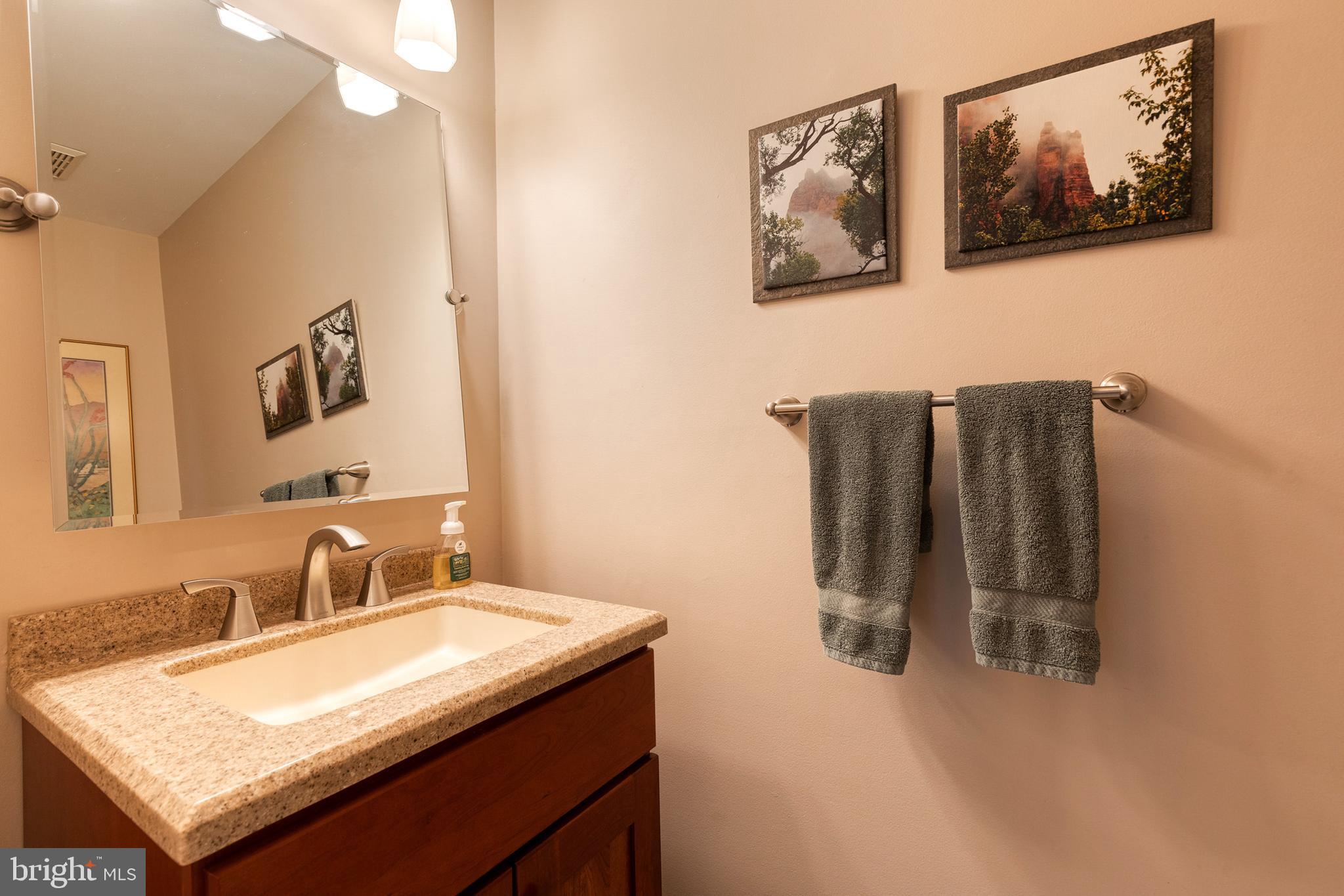 10 DORSET HILL COURT