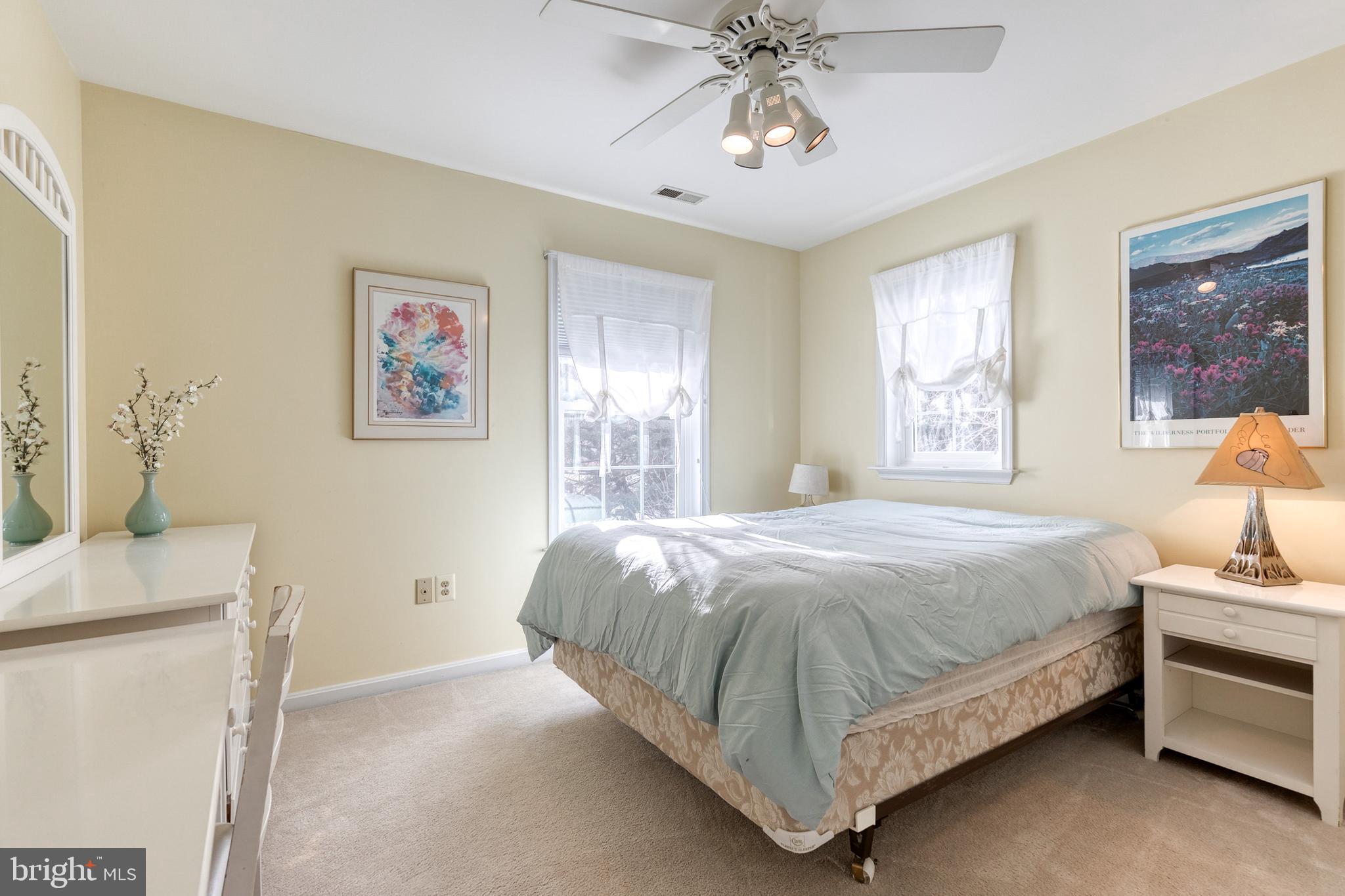 10 DORSET HILL COURT