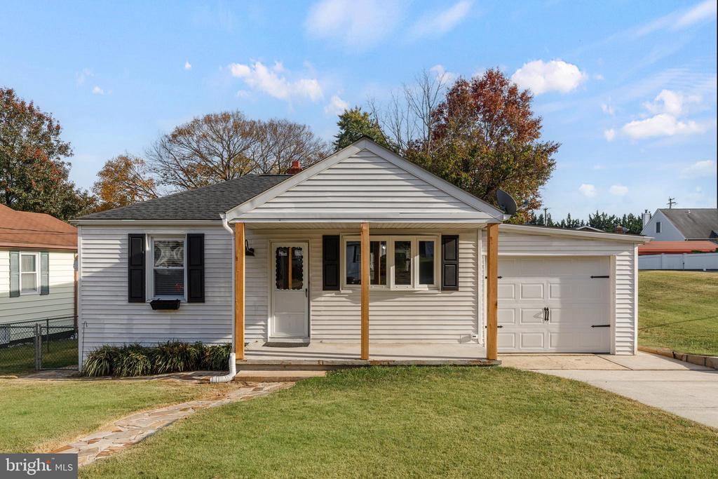 7929 REDMORE ROAD