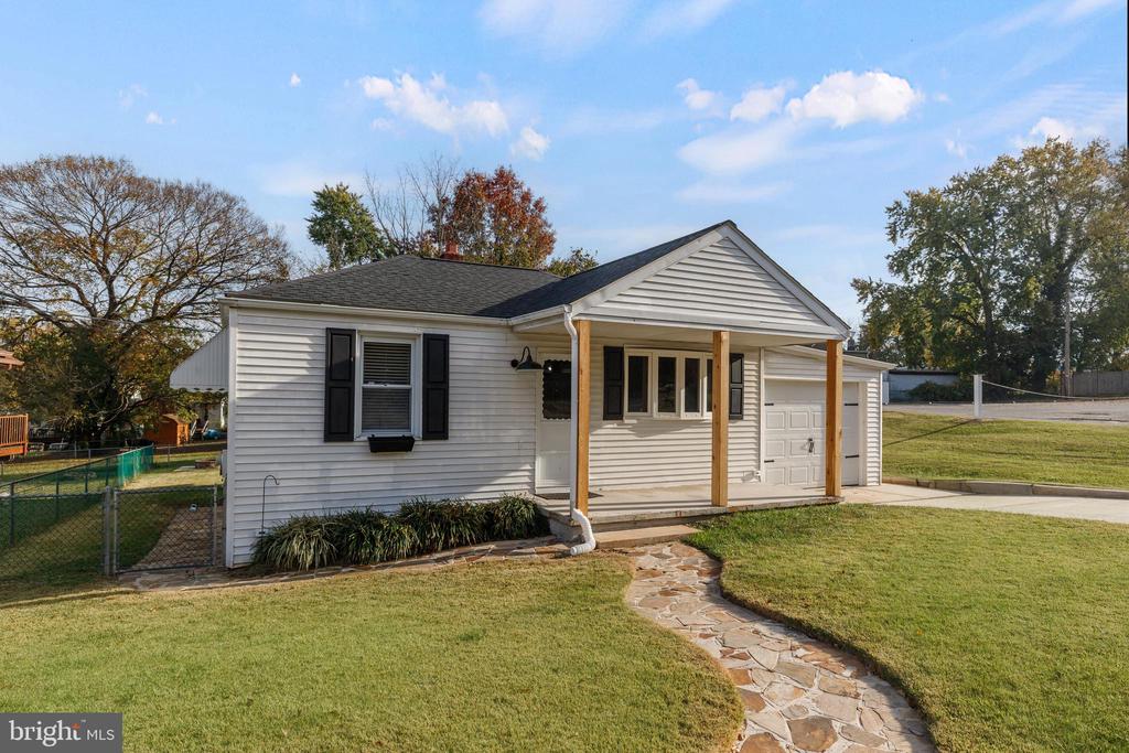 7929 REDMORE ROAD
