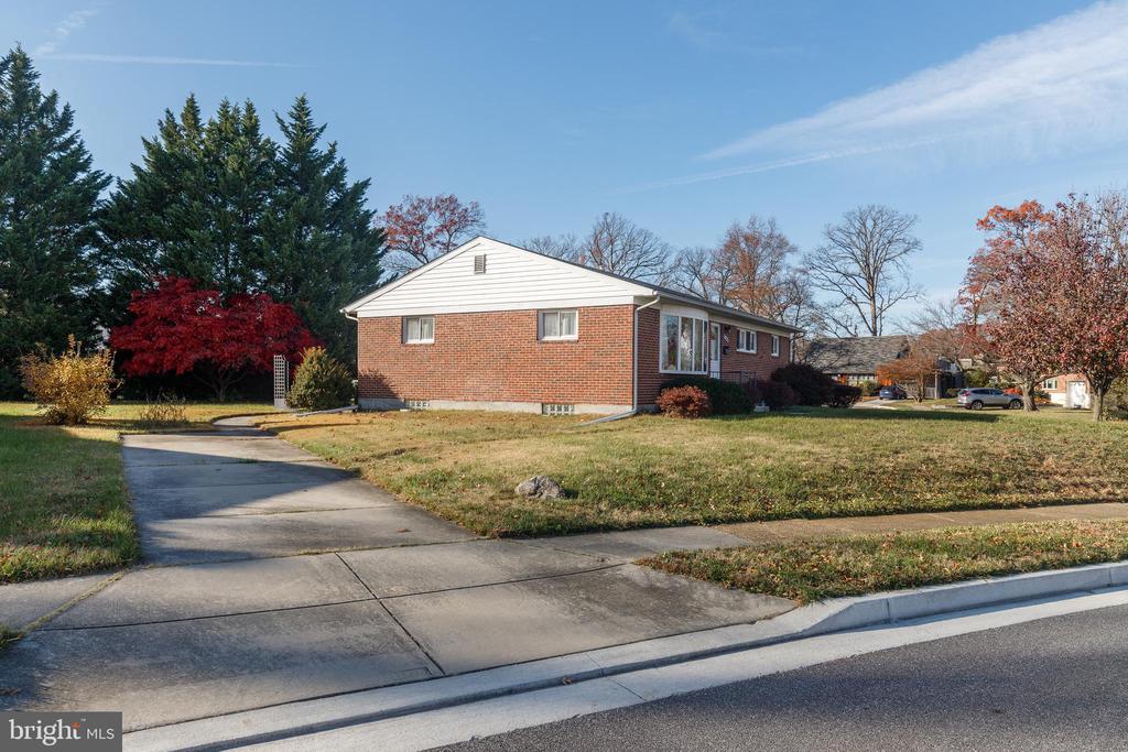 1626 PICKETT ROAD