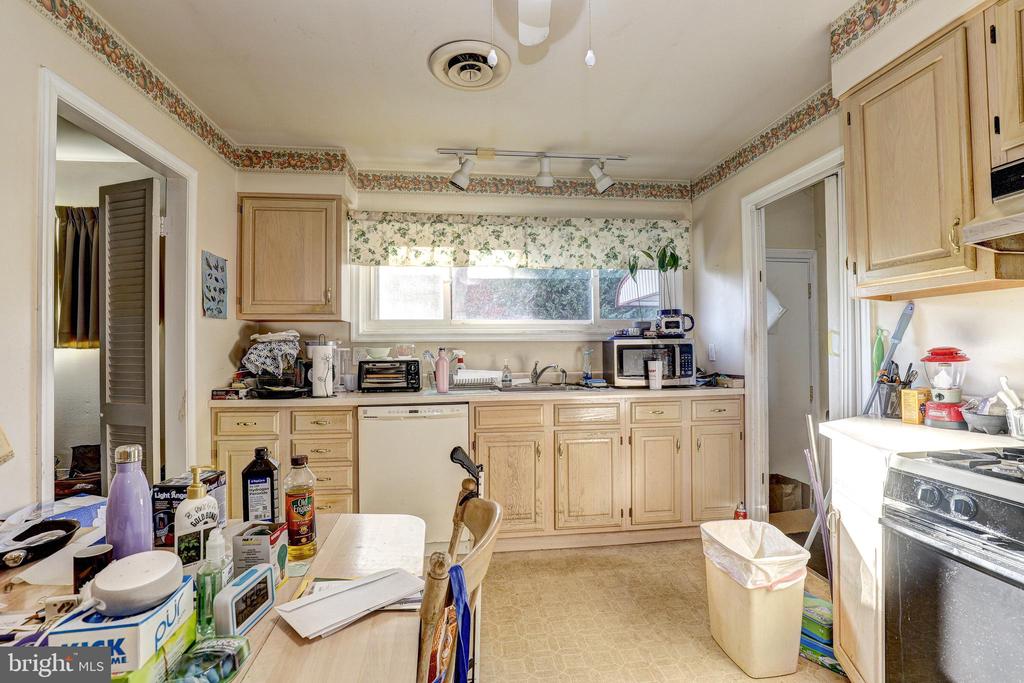 1626 PICKETT ROAD