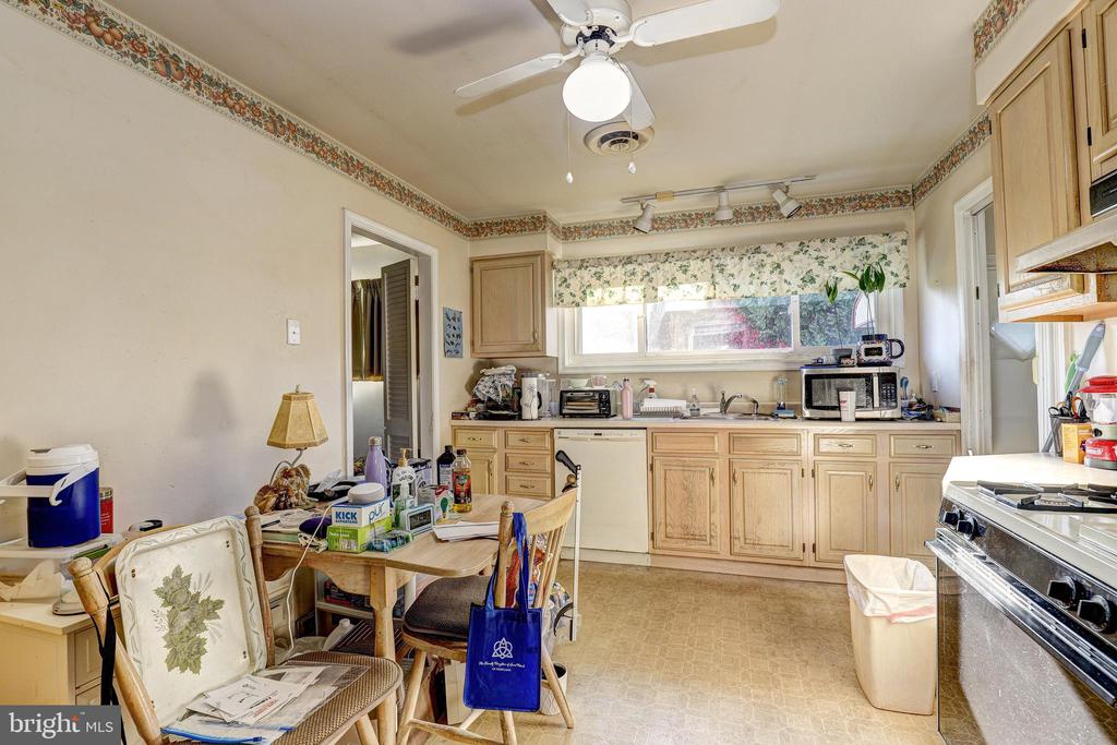 1626 PICKETT ROAD