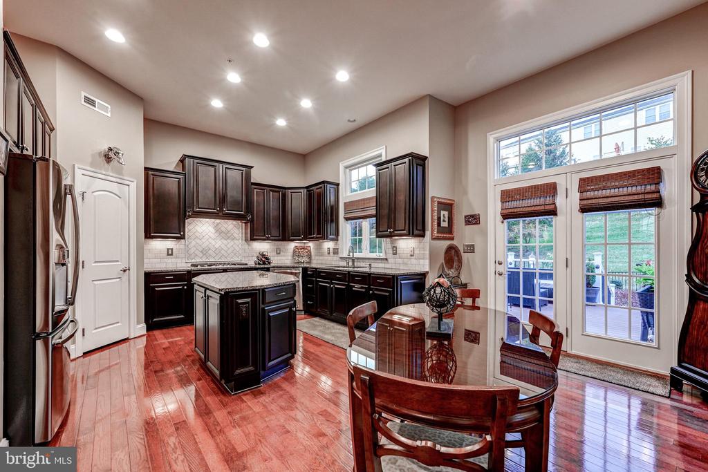 8526 WESTFORD ROAD