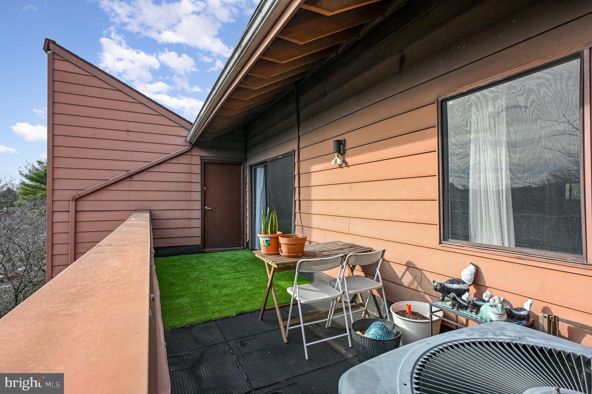 5 WINDBLOWN COURT 301