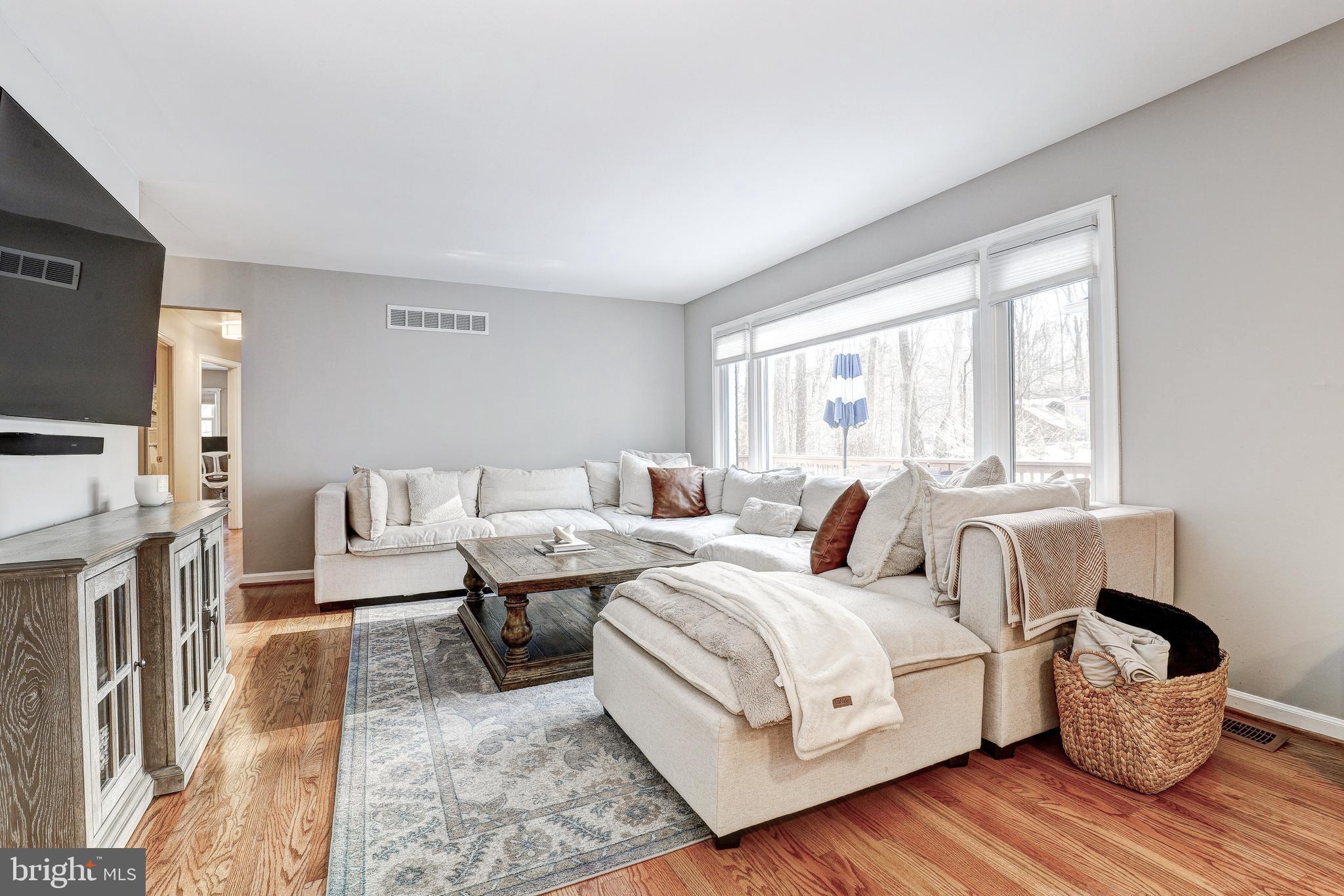 1021 TIMBER TRAIL ROAD