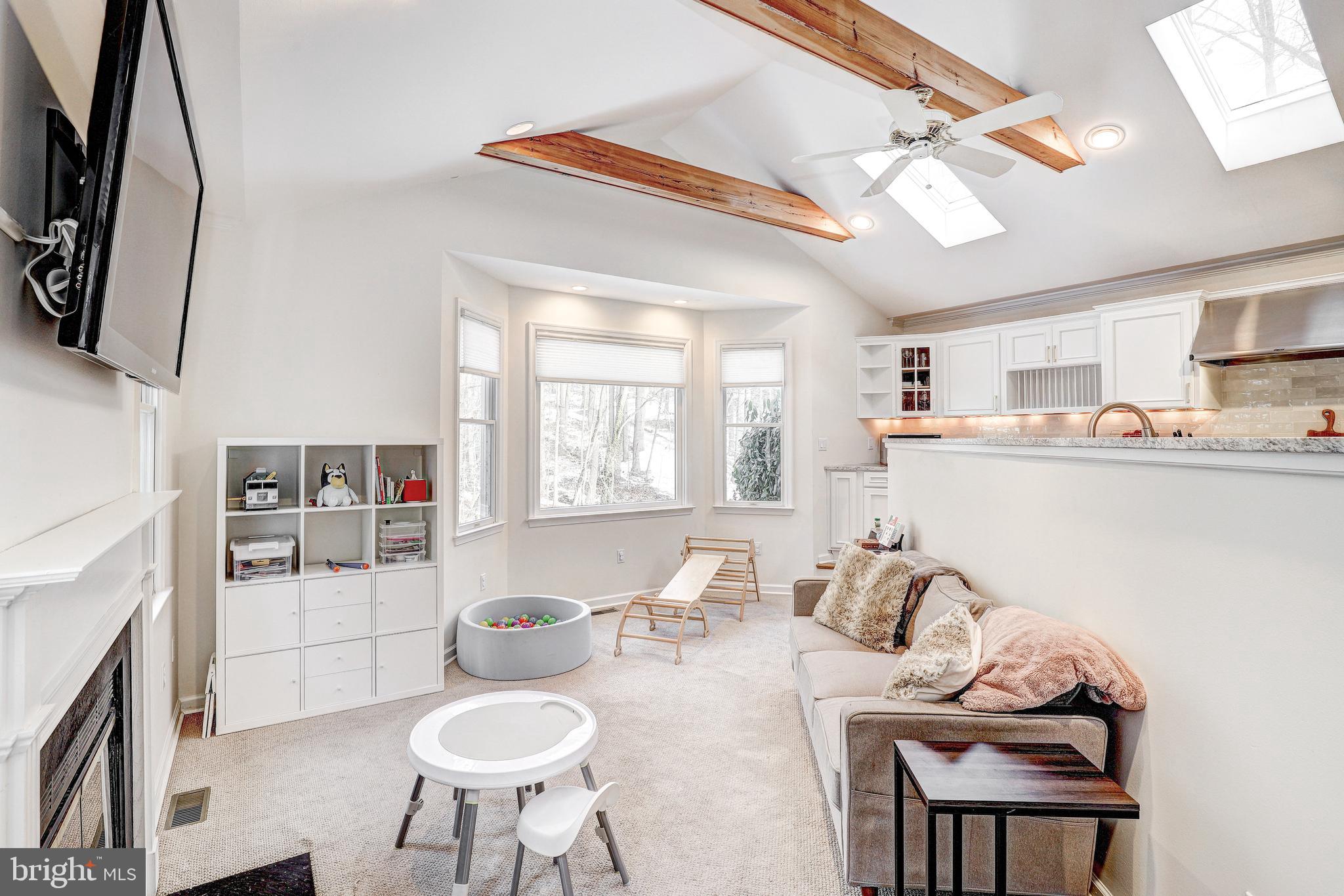 1021 TIMBER TRAIL ROAD