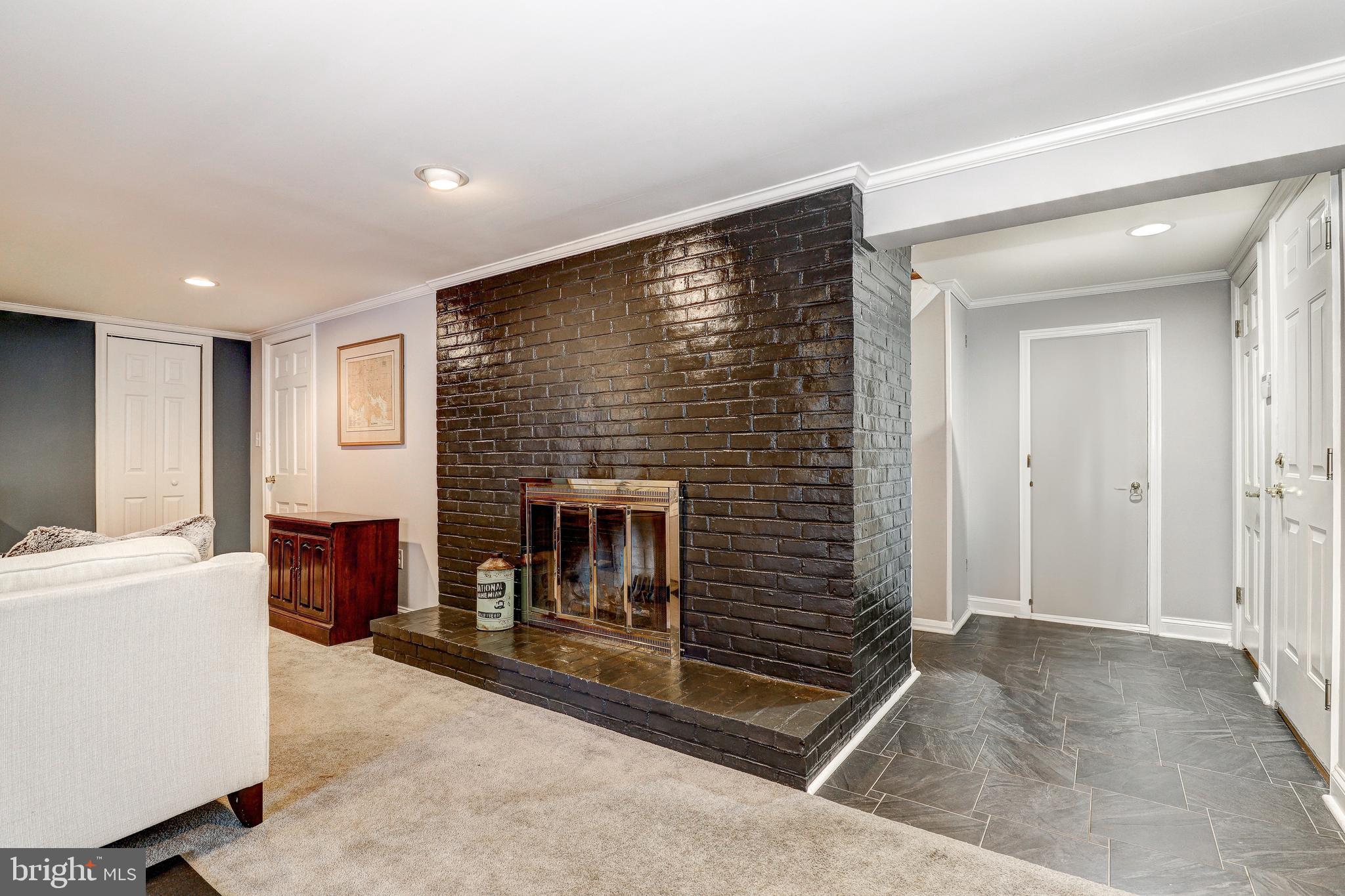 1021 TIMBER TRAIL ROAD