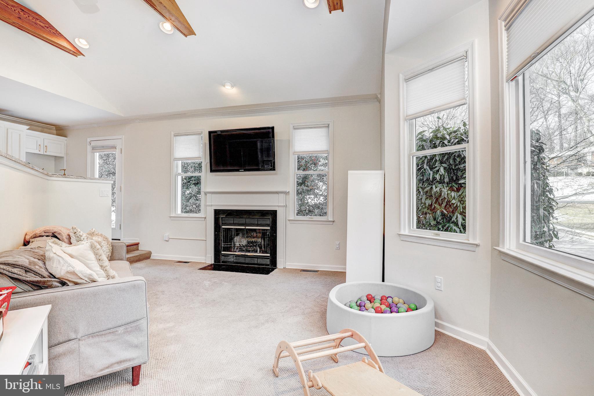 1021 TIMBER TRAIL ROAD