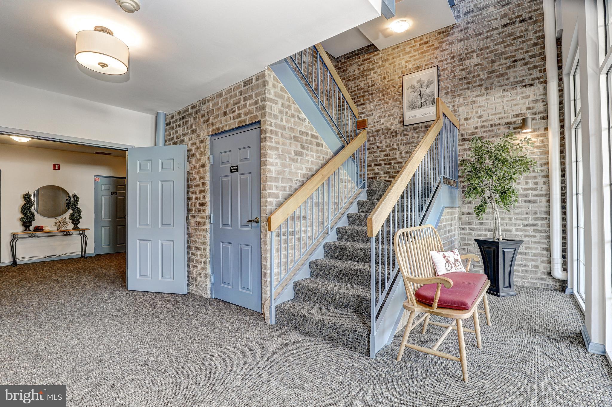 403 PLUMBRIDGE COURT 201