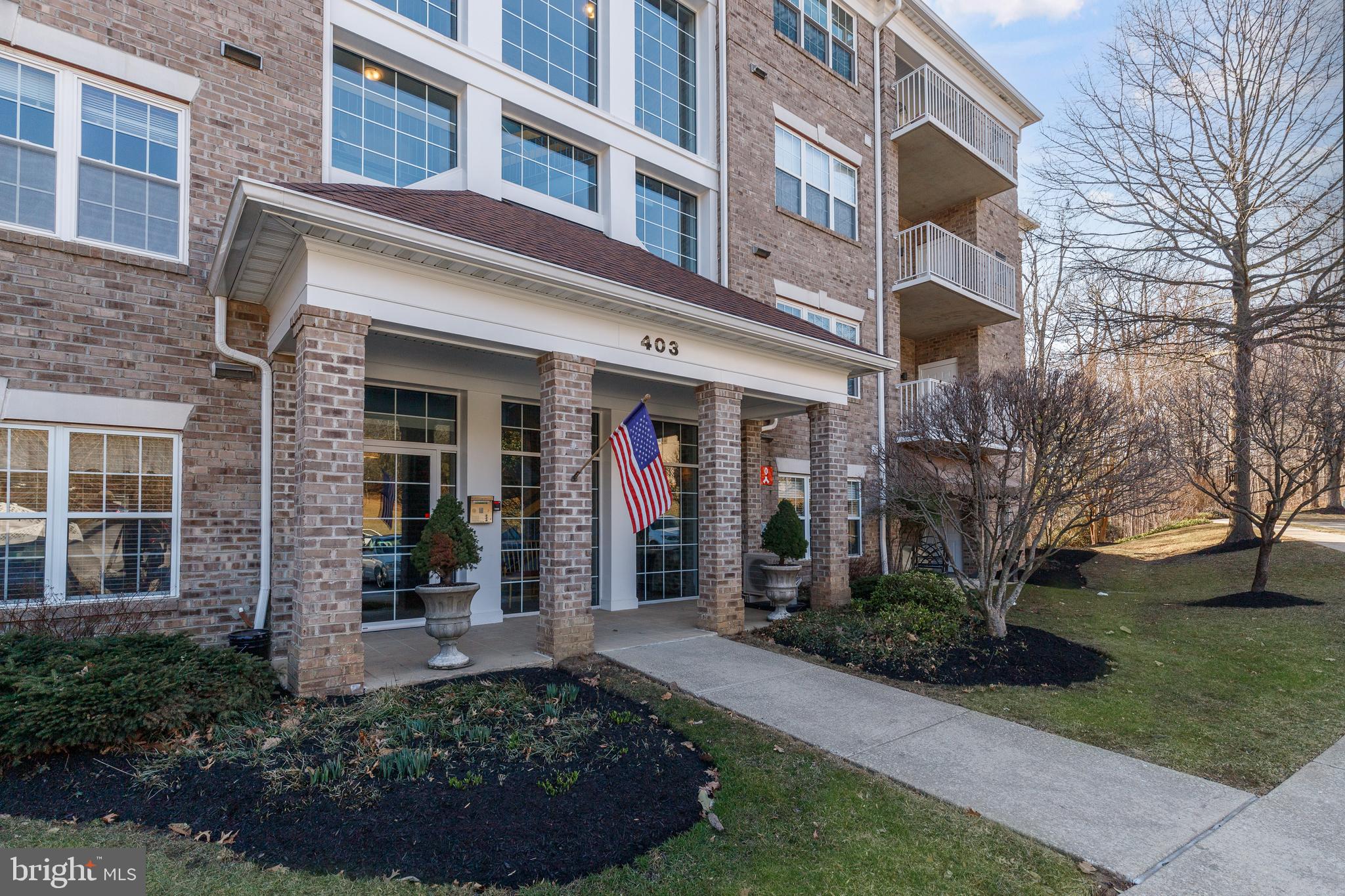 403 PLUMBRIDGE COURT 201