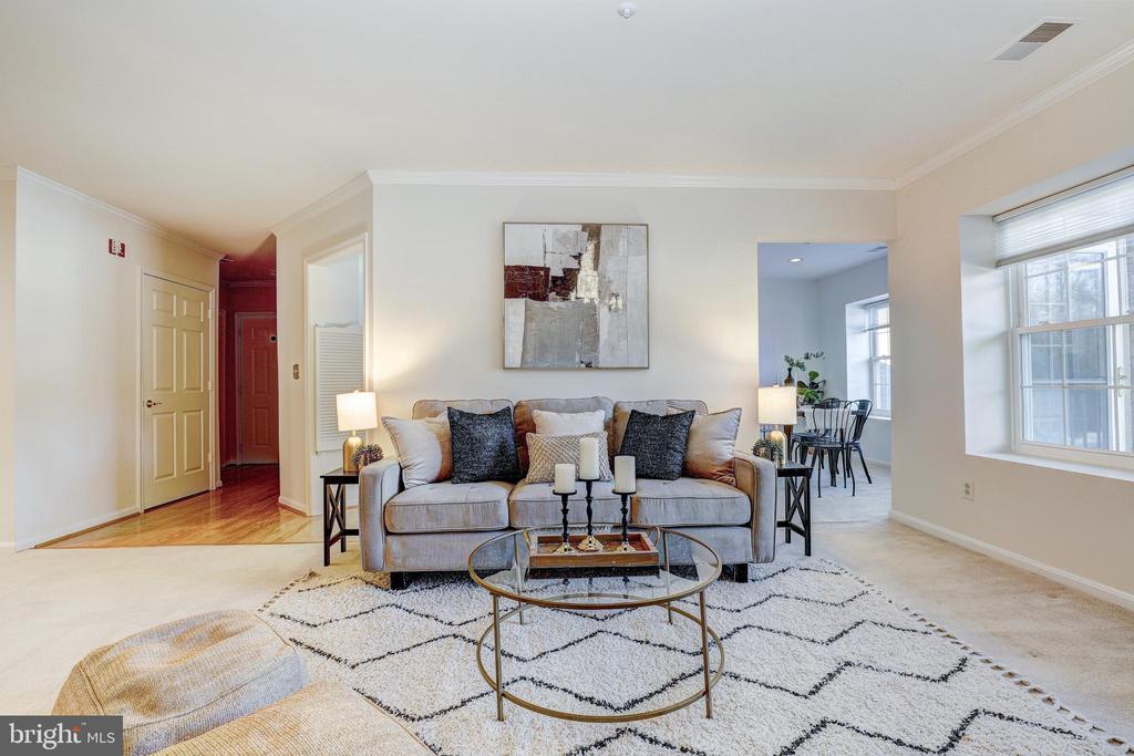 403 PLUMBRIDGE COURT 201