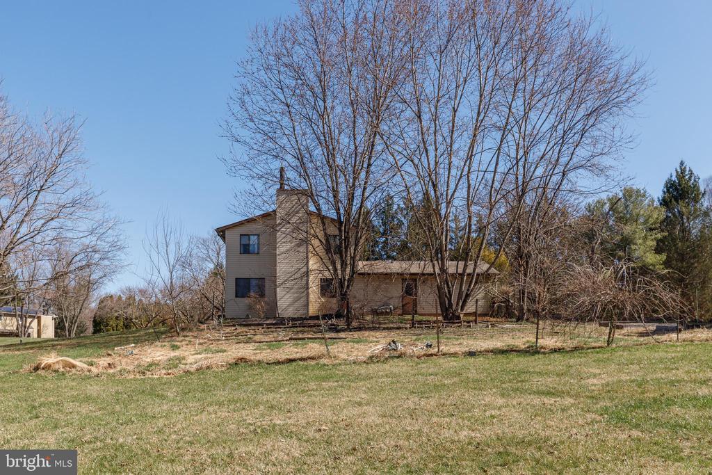 338 BONNIE MEADOW CIRCLE