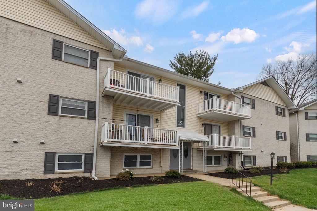12 WARREN LODGE A