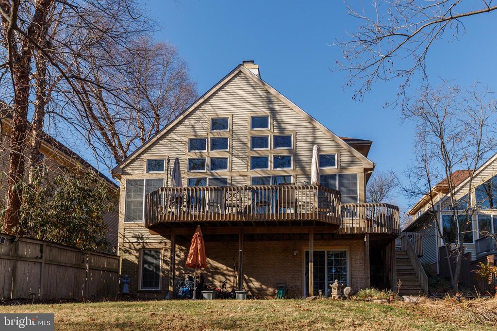 38 STAGS LEAP COURT