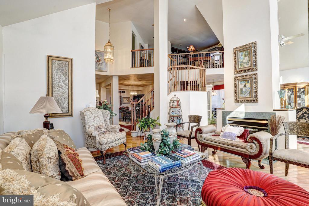 38 STAGS LEAP COURT