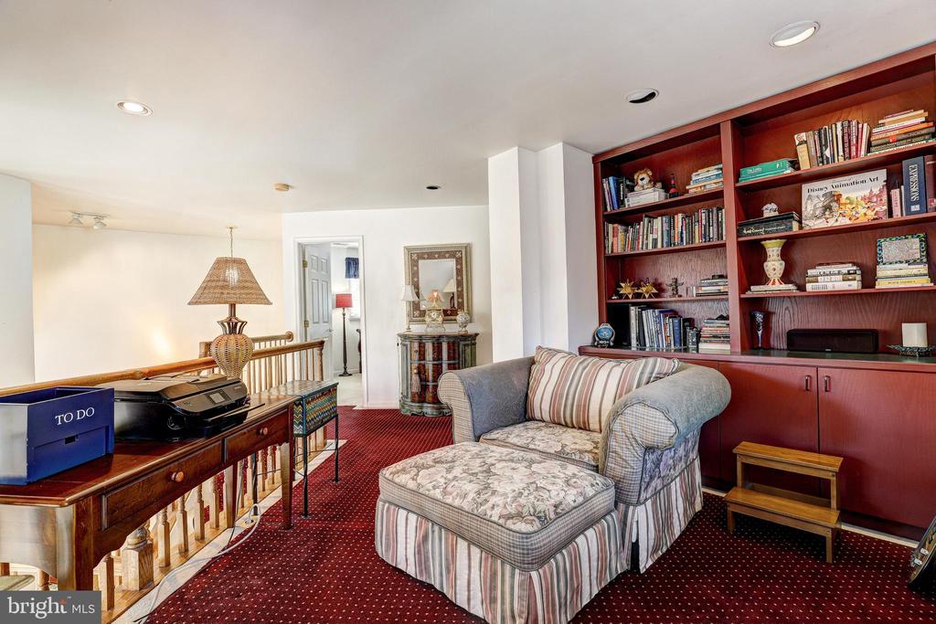 38 STAGS LEAP COURT