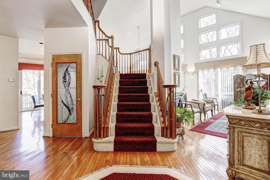 38 STAGS LEAP COURT