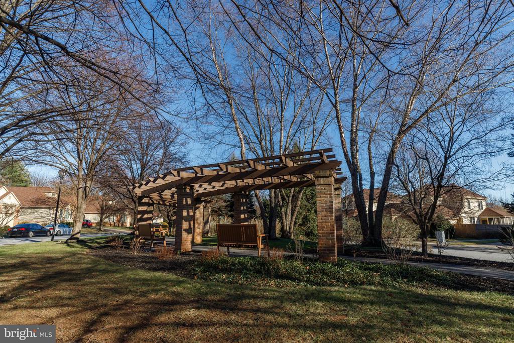 38 STAGS LEAP COURT
