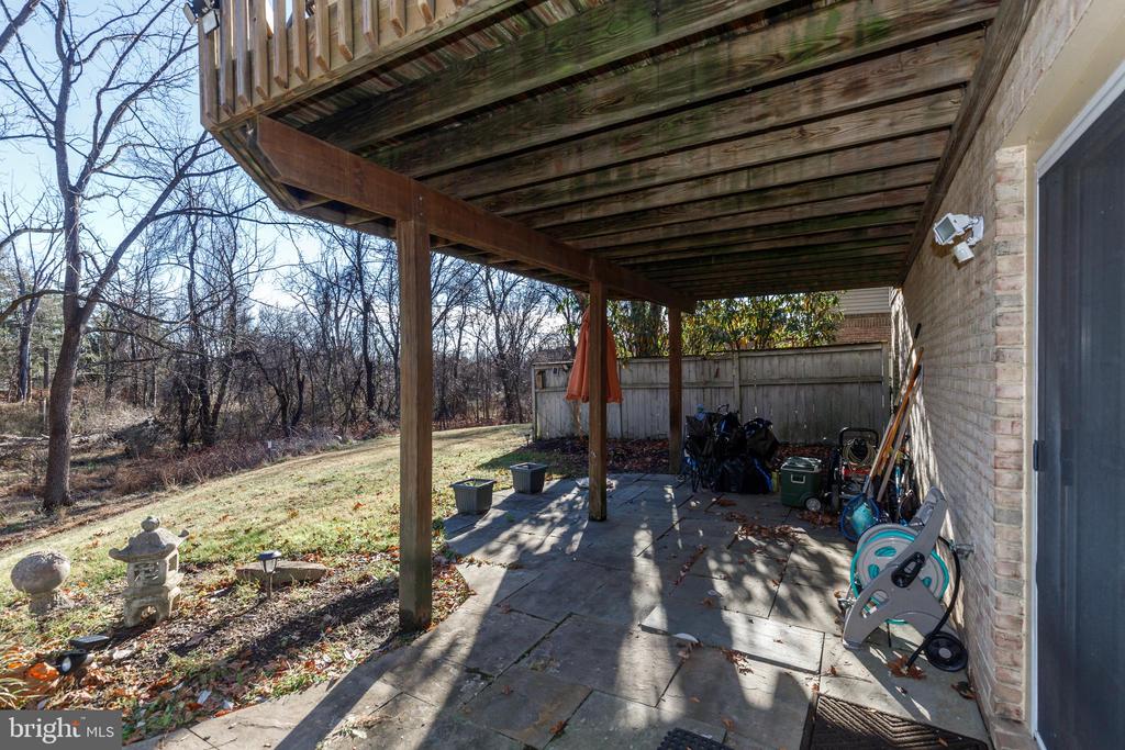 38 STAGS LEAP COURT