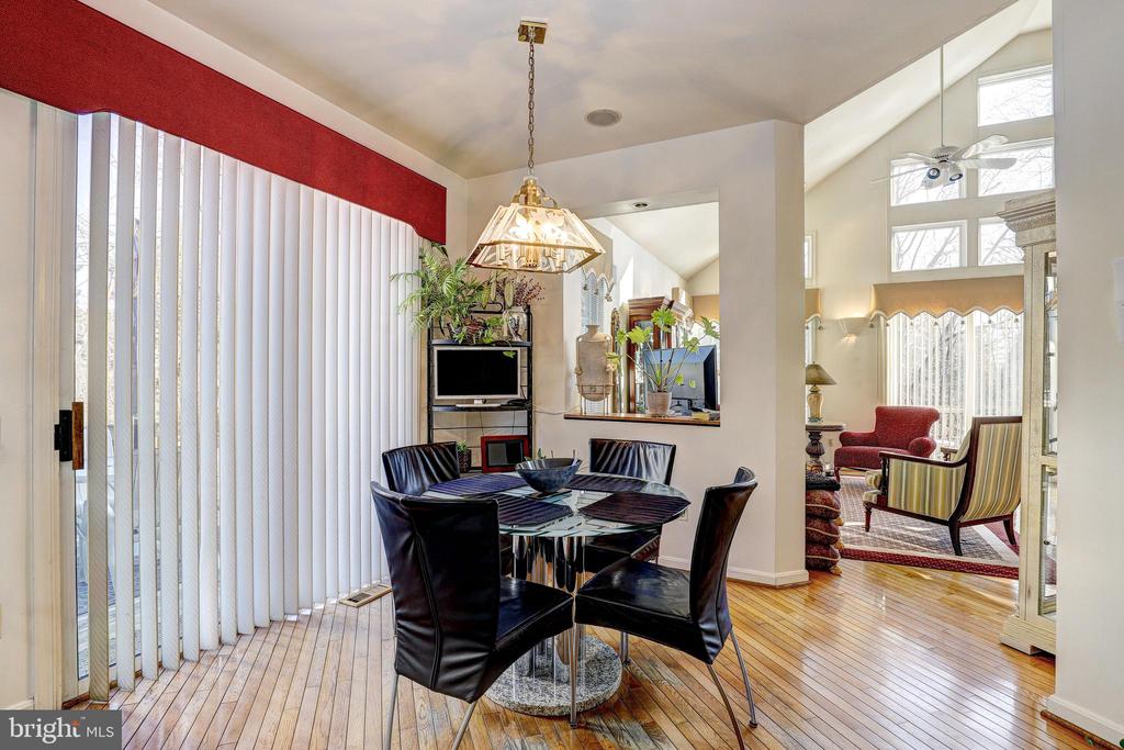 38 STAGS LEAP COURT