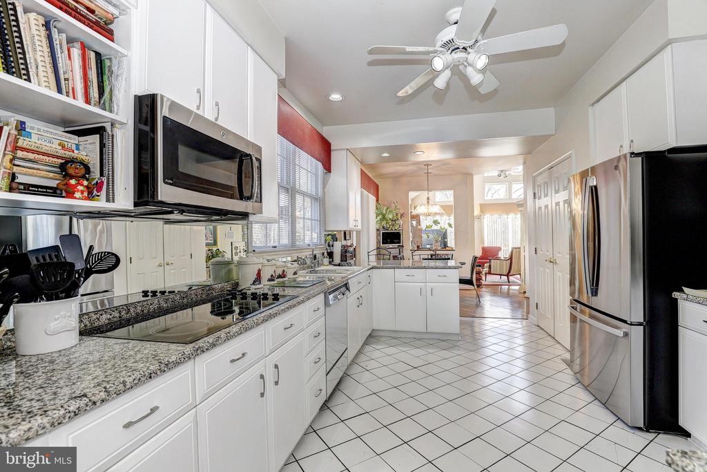 38 STAGS LEAP COURT