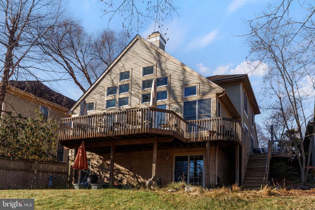 38 STAGS LEAP COURT