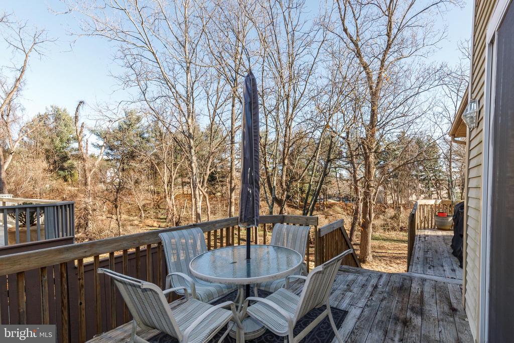 38 STAGS LEAP COURT