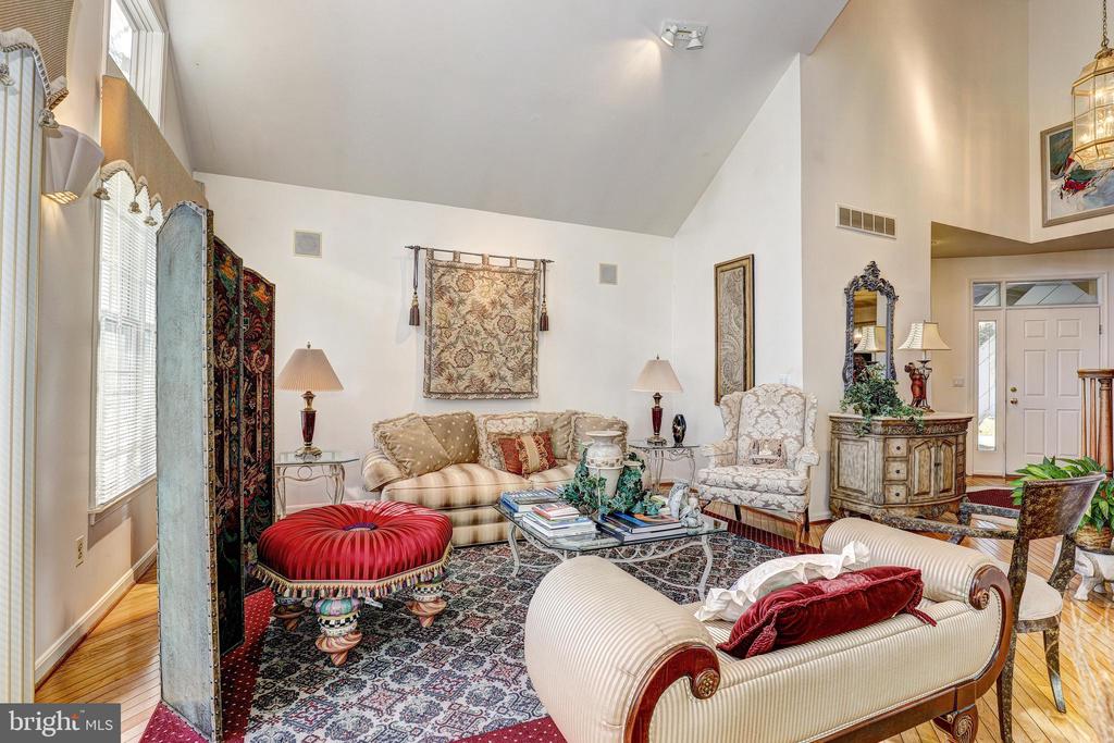 38 STAGS LEAP COURT