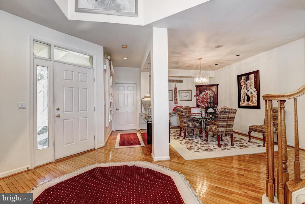 38 STAGS LEAP COURT