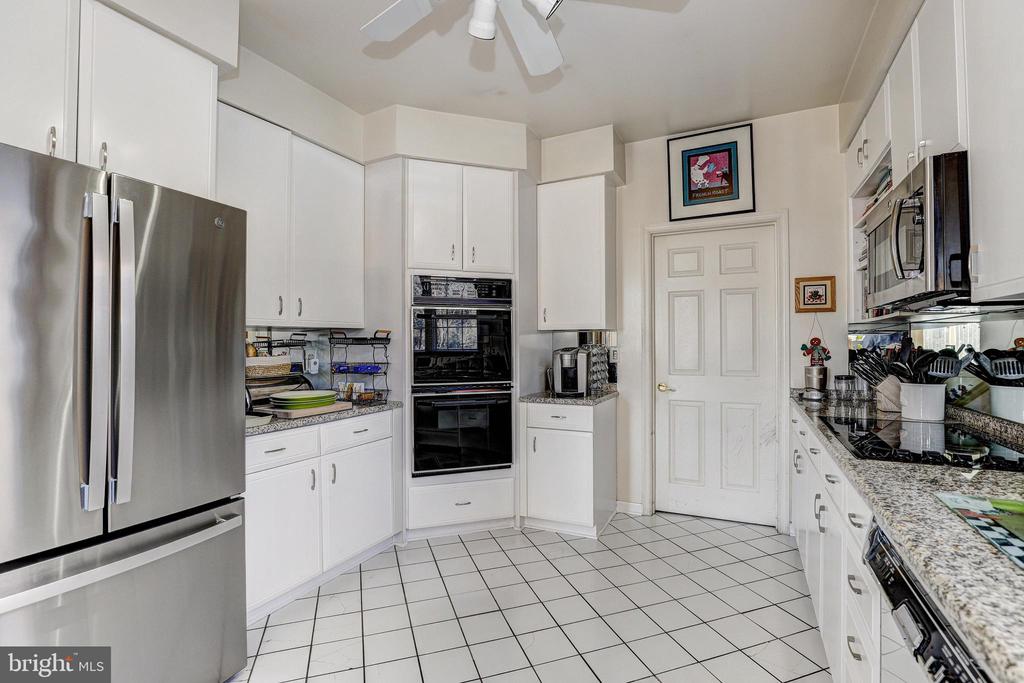 38 STAGS LEAP COURT