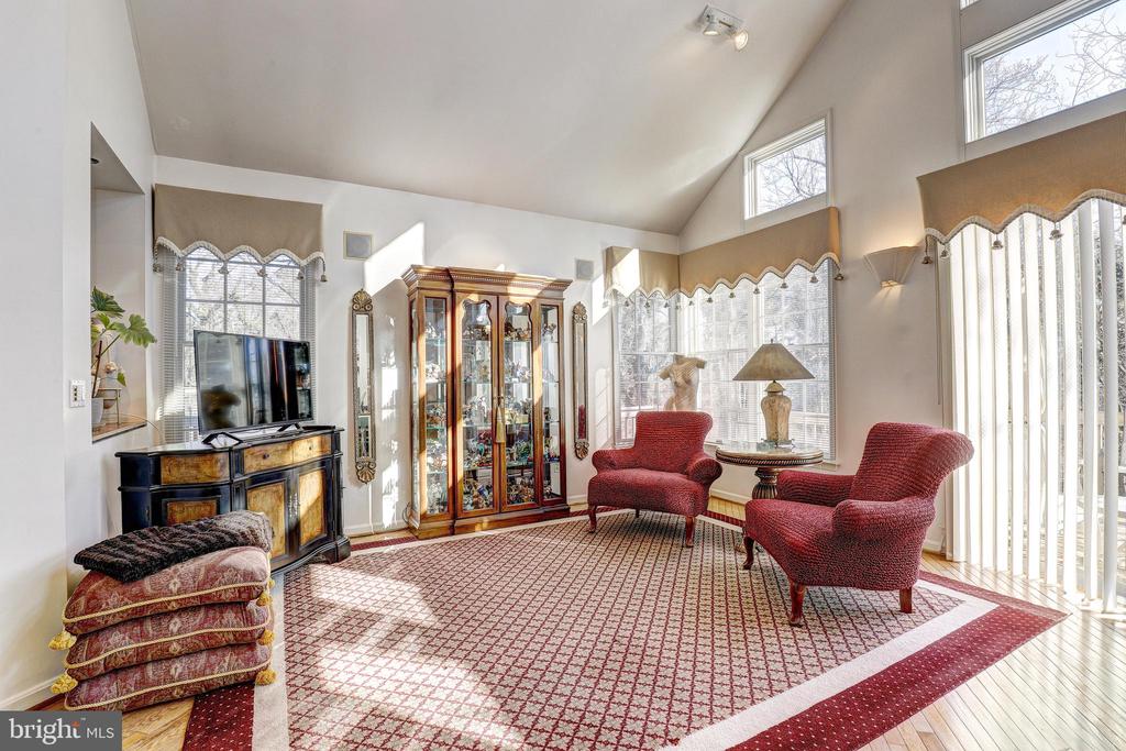 38 STAGS LEAP COURT