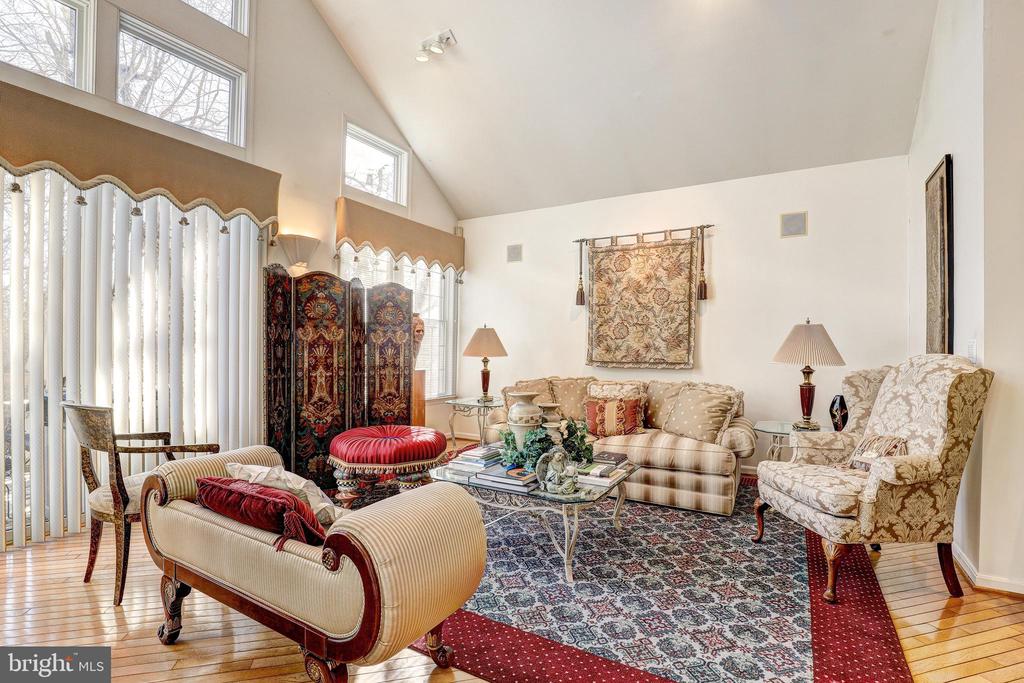 38 STAGS LEAP COURT