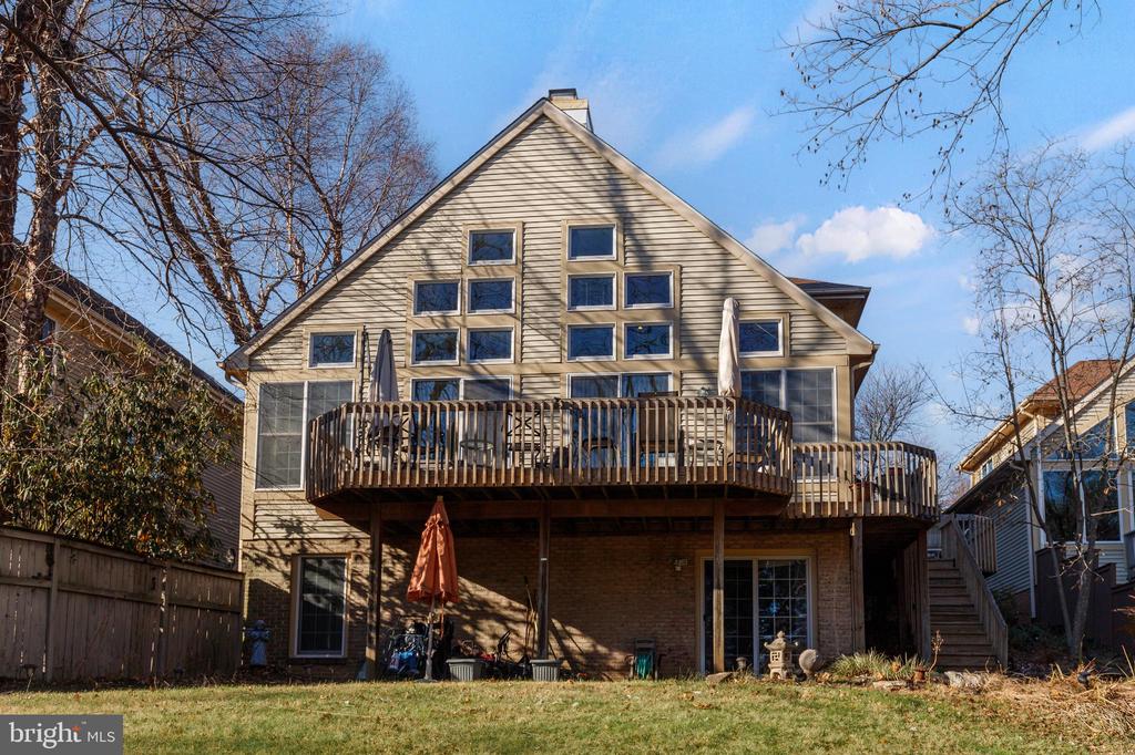 38 STAGS LEAP COURT