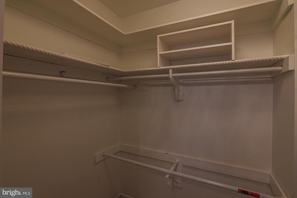 7 SLADE AVENUE 321