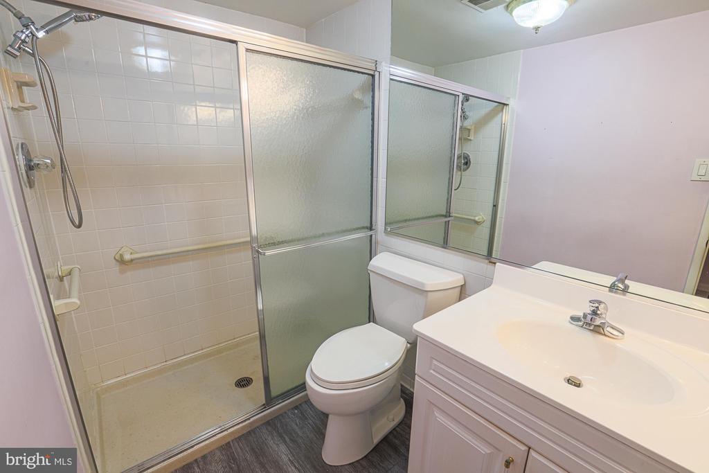 7 SLADE AVENUE 321