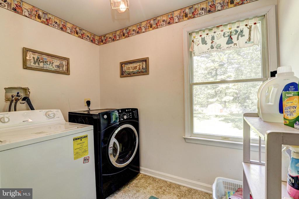8 BEAU MONDES COURT