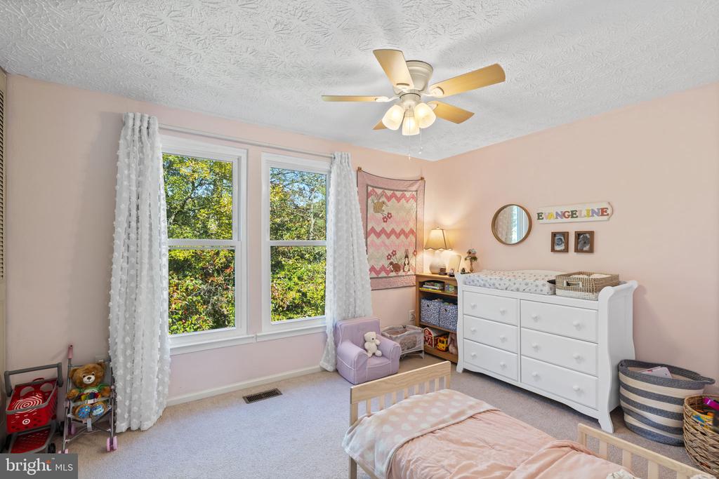 38 TRAILWOOD ROAD