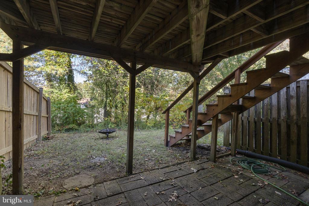 38 TRAILWOOD ROAD