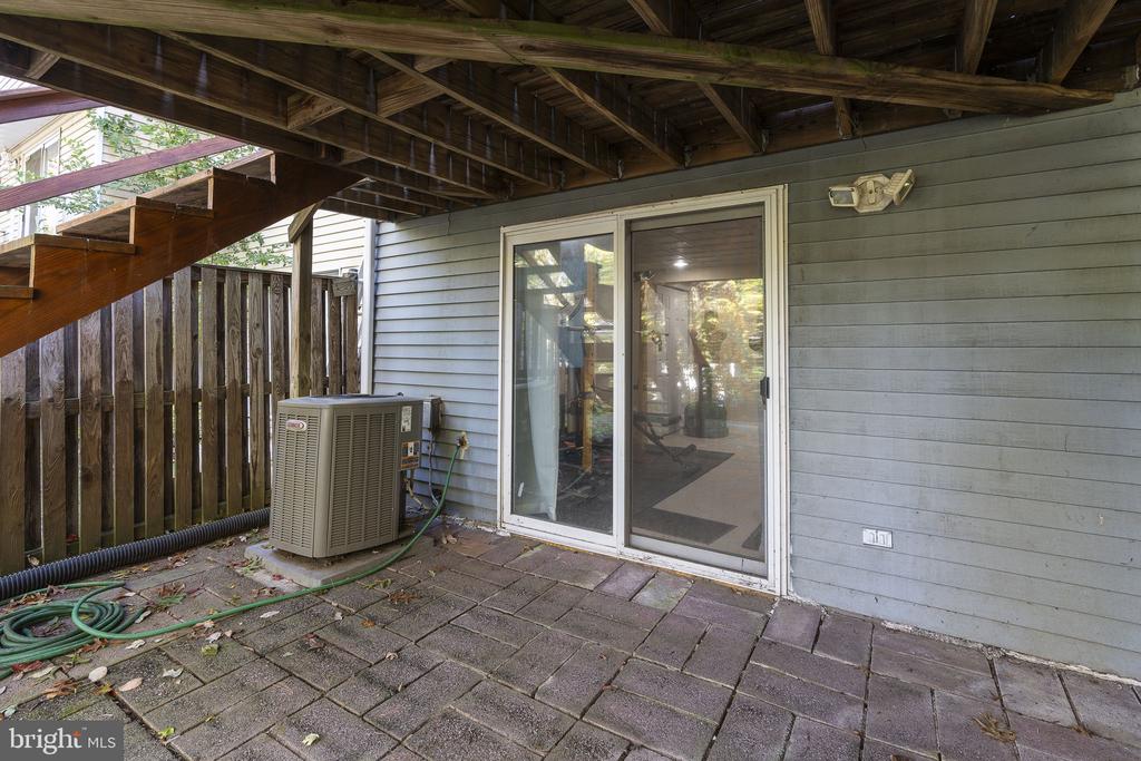 38 TRAILWOOD ROAD