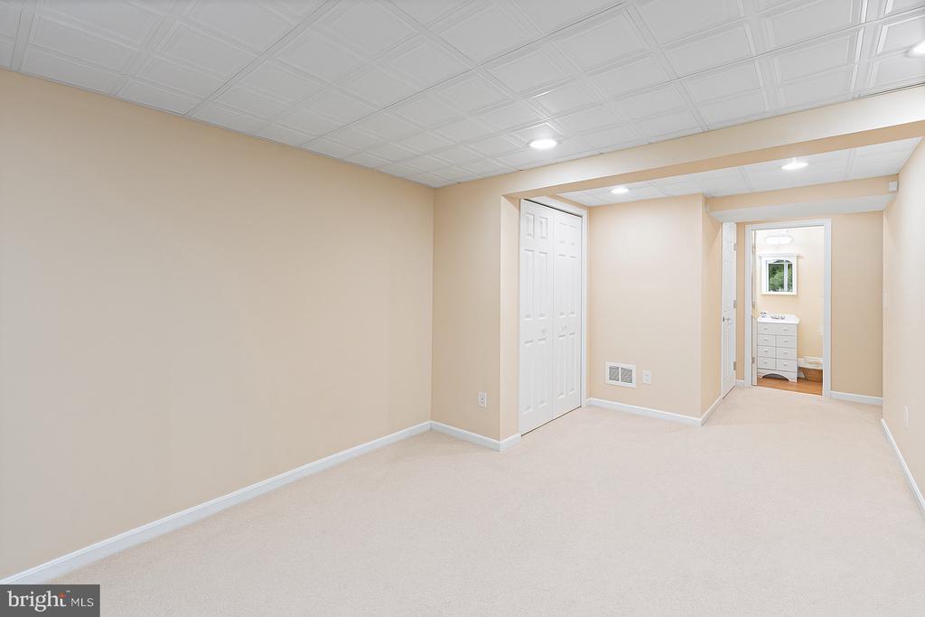 38 TRAILWOOD ROAD