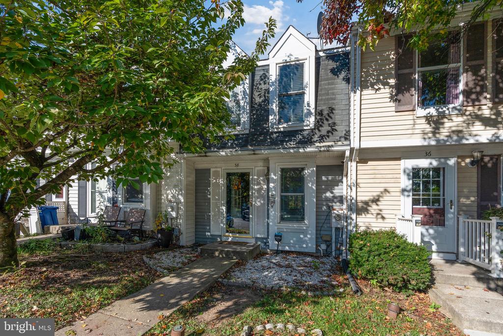 38 TRAILWOOD ROAD