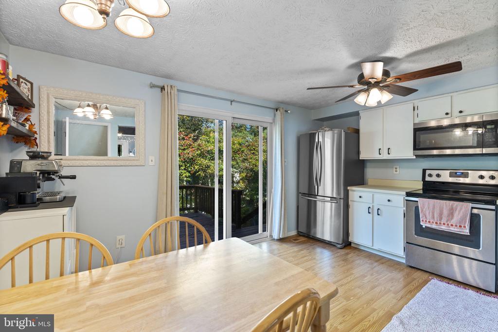 38 TRAILWOOD ROAD