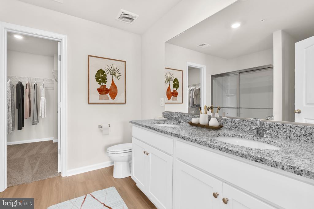 8125 BARTHOLOMEW COURT