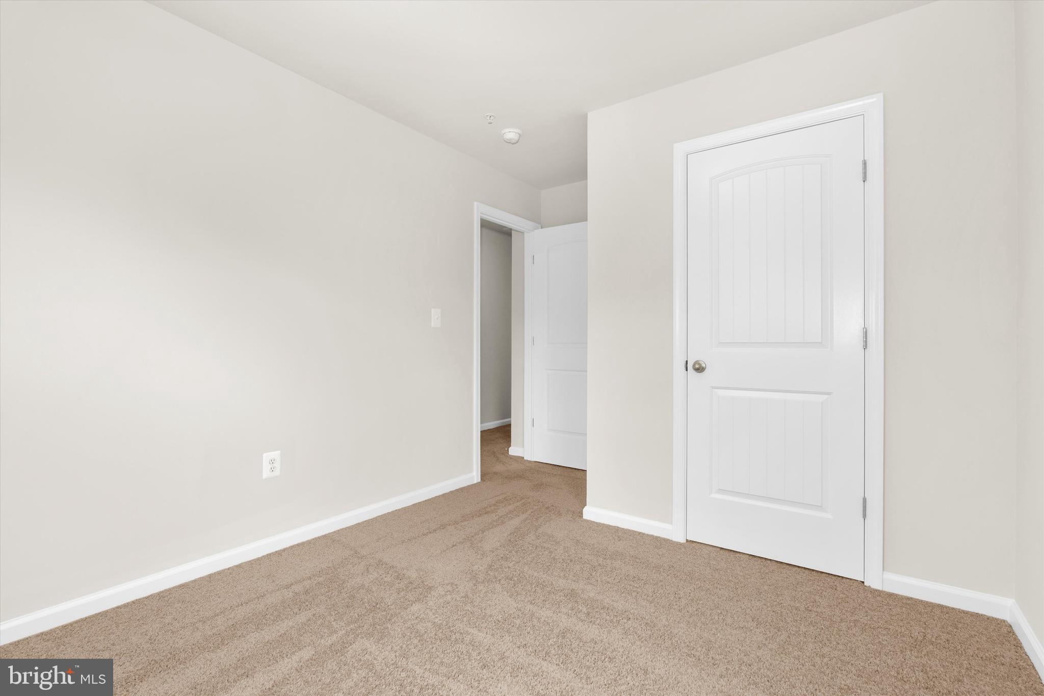 8125 BARTHOLOMEW COURT