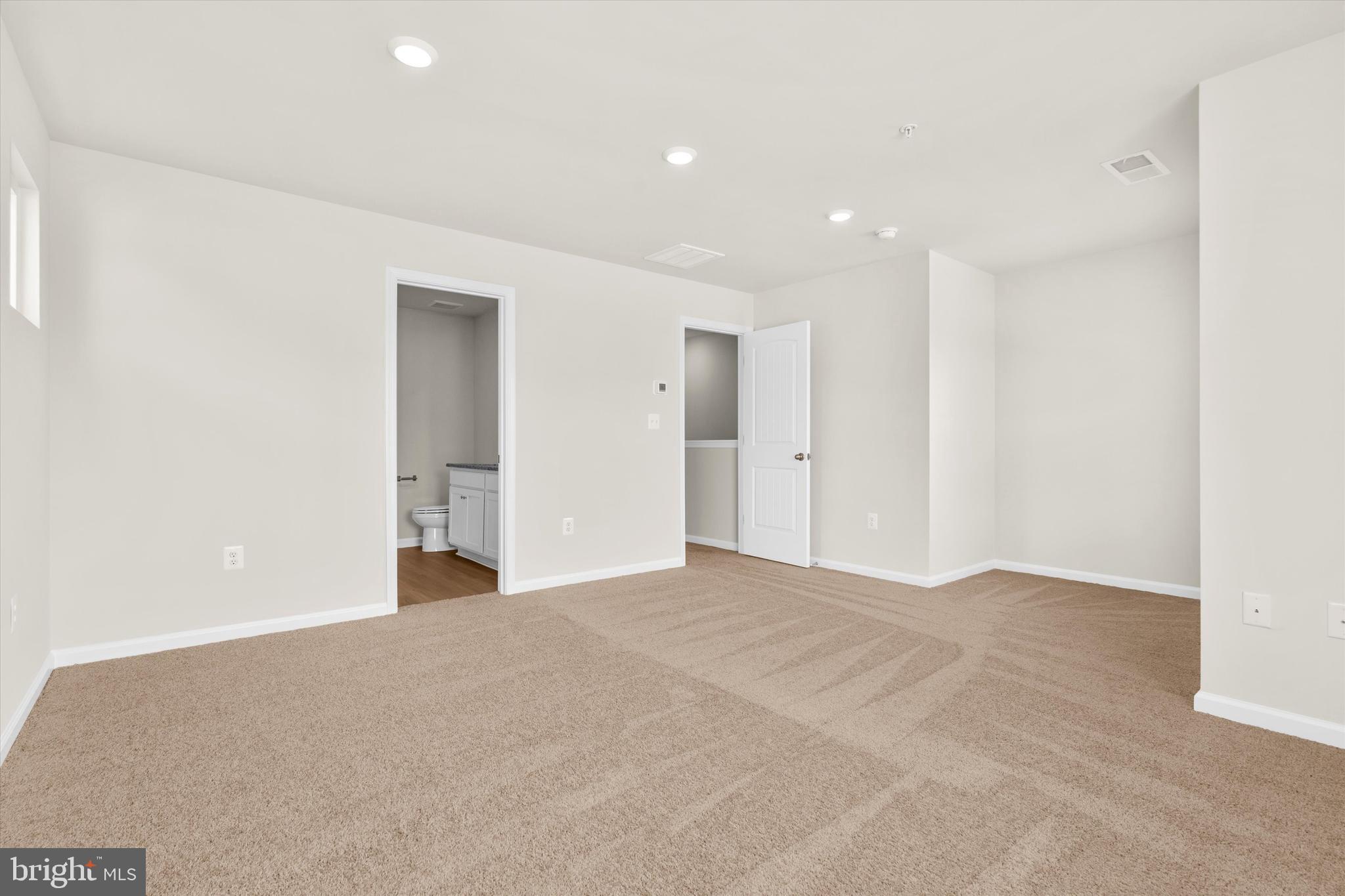 8125 BARTHOLOMEW COURT