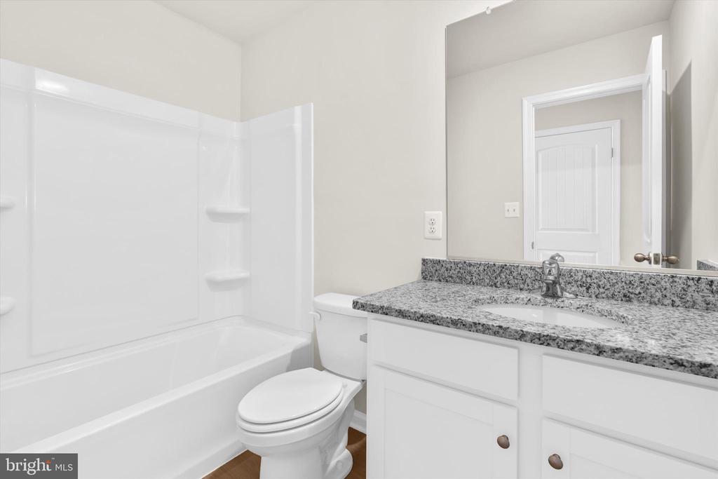 8125 BARTHOLOMEW COURT